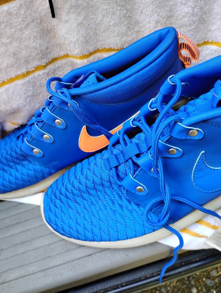 Ladies Shoe
