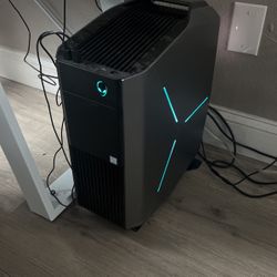 Alienware Aurora R8 (FULL SETUP)