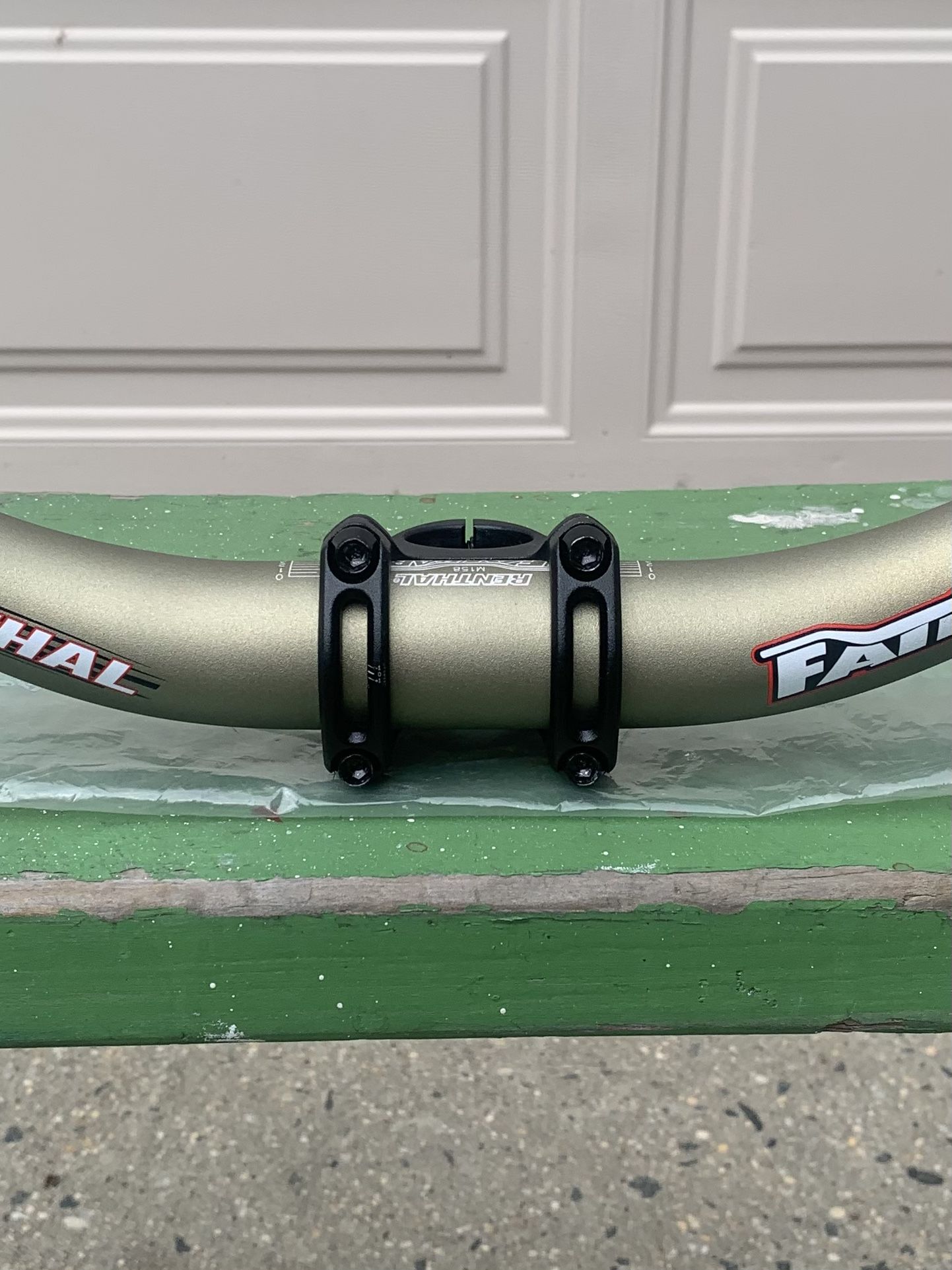 Spank 35 Stem And Renthal Bars