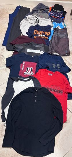 Men’s size SMALL Clothing Bundle