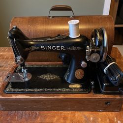Vintage 1935 Singer Sewing Machine Model 99