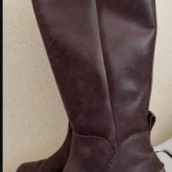 Women's UGG Boots Size 7