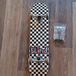Skateboard like new with new bearings and tool