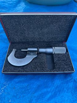 Starrett No. 216 mechanical digital outside micrometer