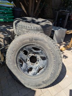 Stock Toyota Tacoma Tundra wheels