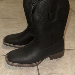 Embroidered Cowboy Boots