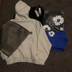 essential hoodie & shorts 