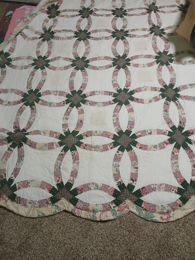 Quilted Comforter... 86"×100".