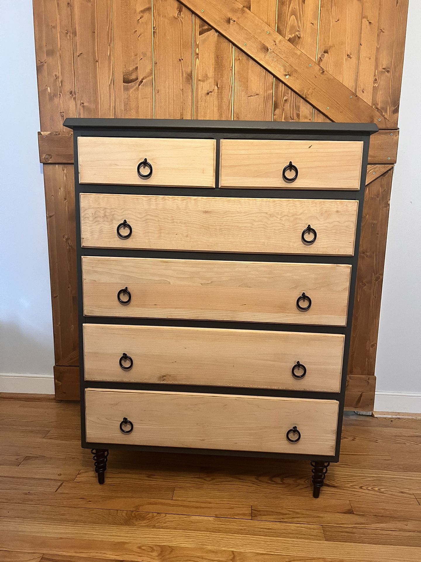 Solid wood Dresser