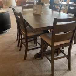 Counter Height, Dining Table