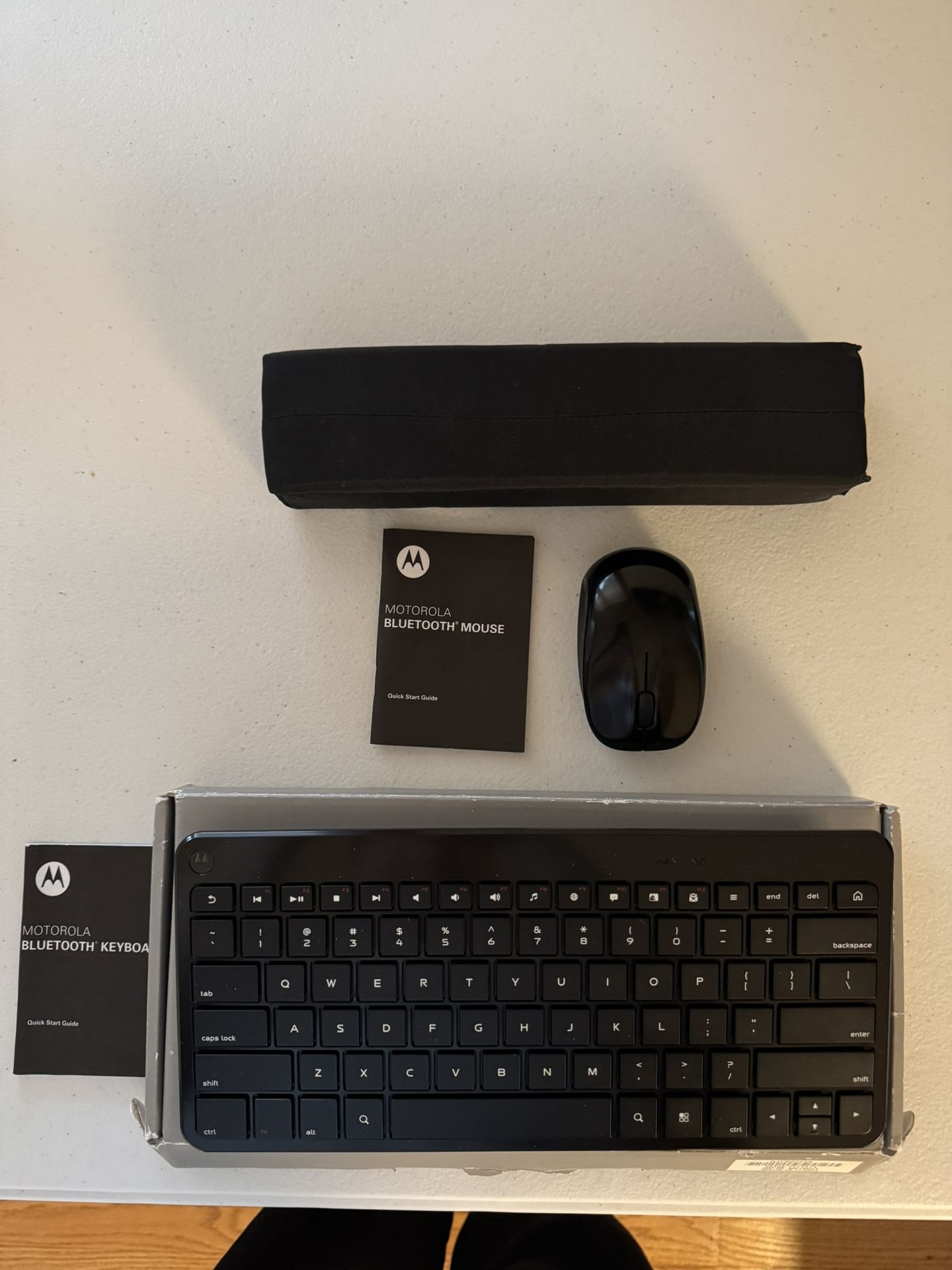 Brand New Motorola Wireless Keyboard, Mouse, And Arm Cushion