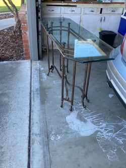 Glass entry table