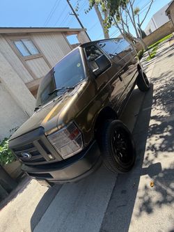 2012 Ford E350 Van