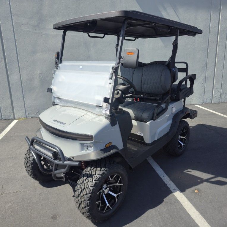 2025 Denago Nomad XL 4-Passenger Lifted 48-Volt Lithium Golf Cart