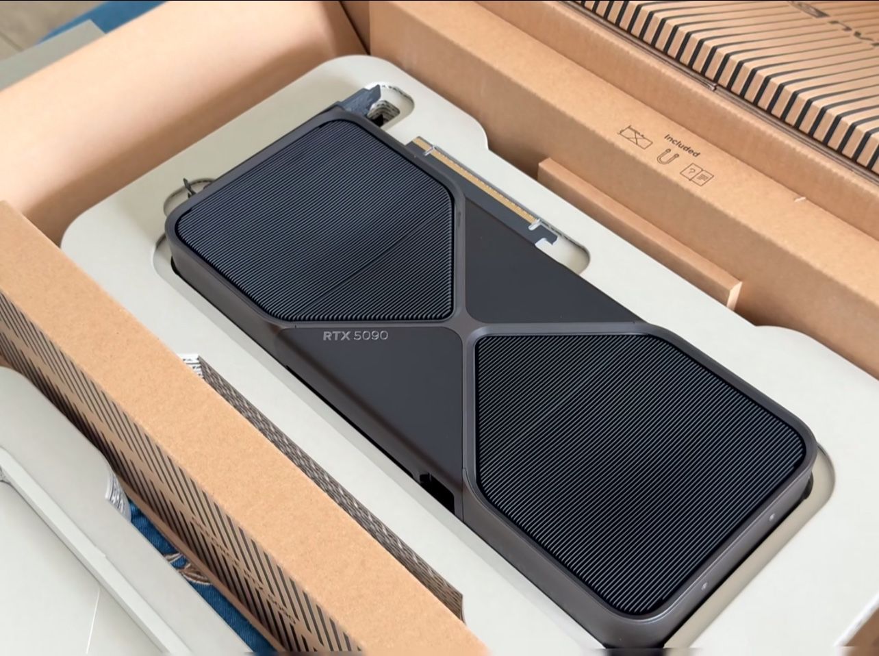 Nvidia GeForce RTX 5090 32GB GDDR7 Founders Edition