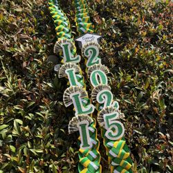 Graduation Ribbon Lei