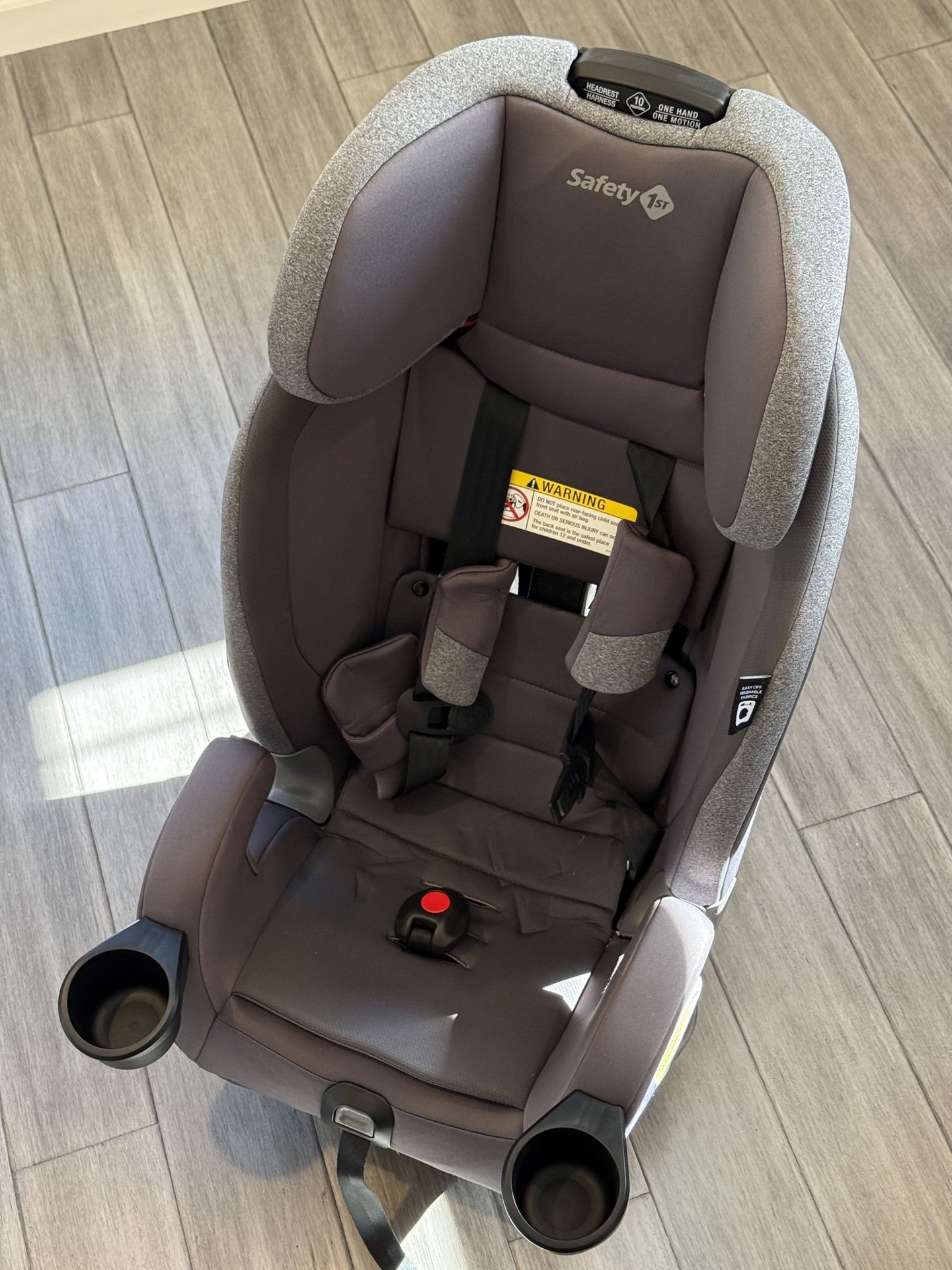 used once 📦 Safety 1st Convertible Car Seat with booster 💺 original $199