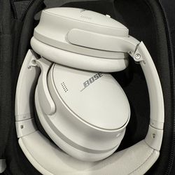 Bose QuietComfort 45 headphones (white)