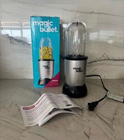 Magic Bullet blender with 3.5’ cup only