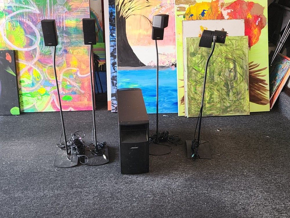 Bose Acoustimass 10 Series IV Home Entertainment Speaker System With Cables!