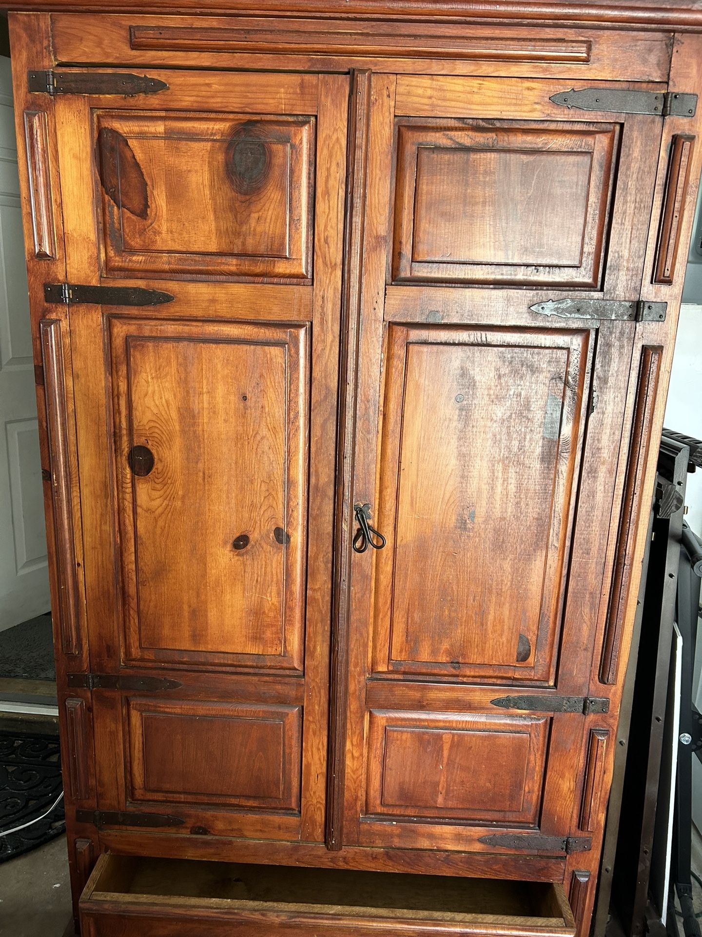 Armoire