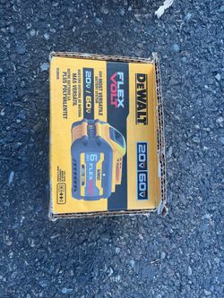 DeWalt flexible 20 V – 60 V Mack’s 6.0 amp hours battery(DCB606)