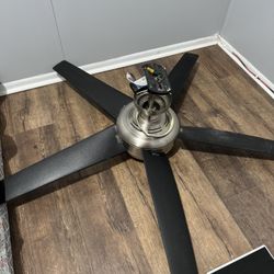 Ciling Fan Like New