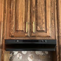 Matte Black Brian Under Cabinet Range Good
