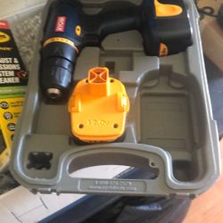 RYOBI Drill 12v 