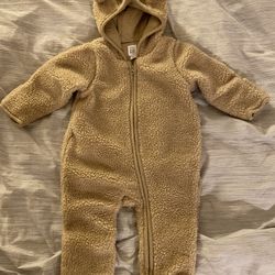 Baby gap Fluffy 3-6 Months