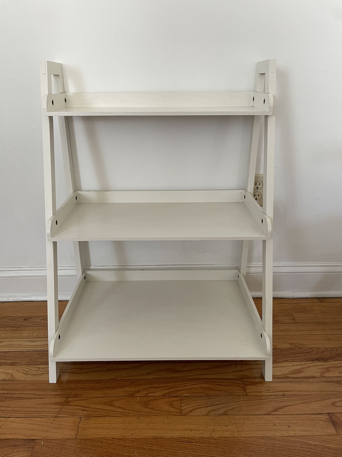 White 3 Tier Shelf