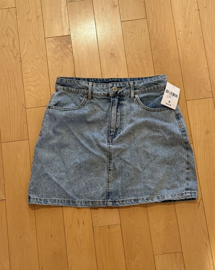Brand New Forever 21 Denim Mini Skirt