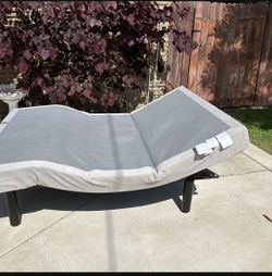 Adjustable Tempur-Pedic Queen Bedframe