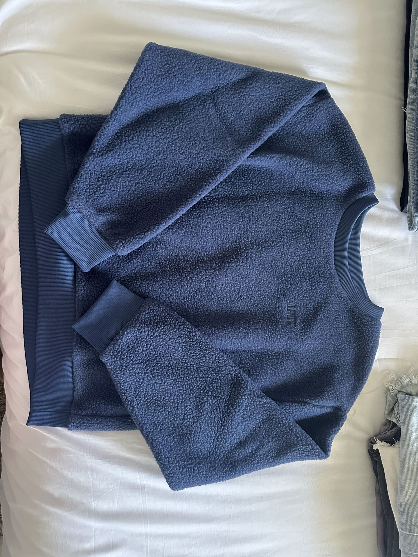 Levi’s Women’s Meadow Fleece Crewneck Sweater