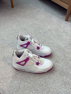 Jordan 4s