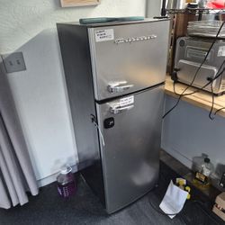 Frigidaire 7.2 cu ft 