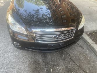 2012 Infiniti M37