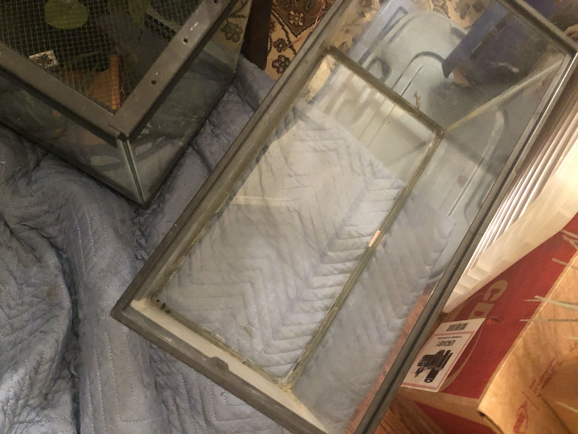 20”W x 18”D x 11.5”H