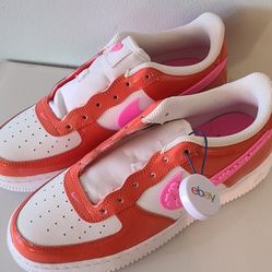 Nike Air Force 1 Valentine's Day White and Pink hearts Big Kids SZ 7