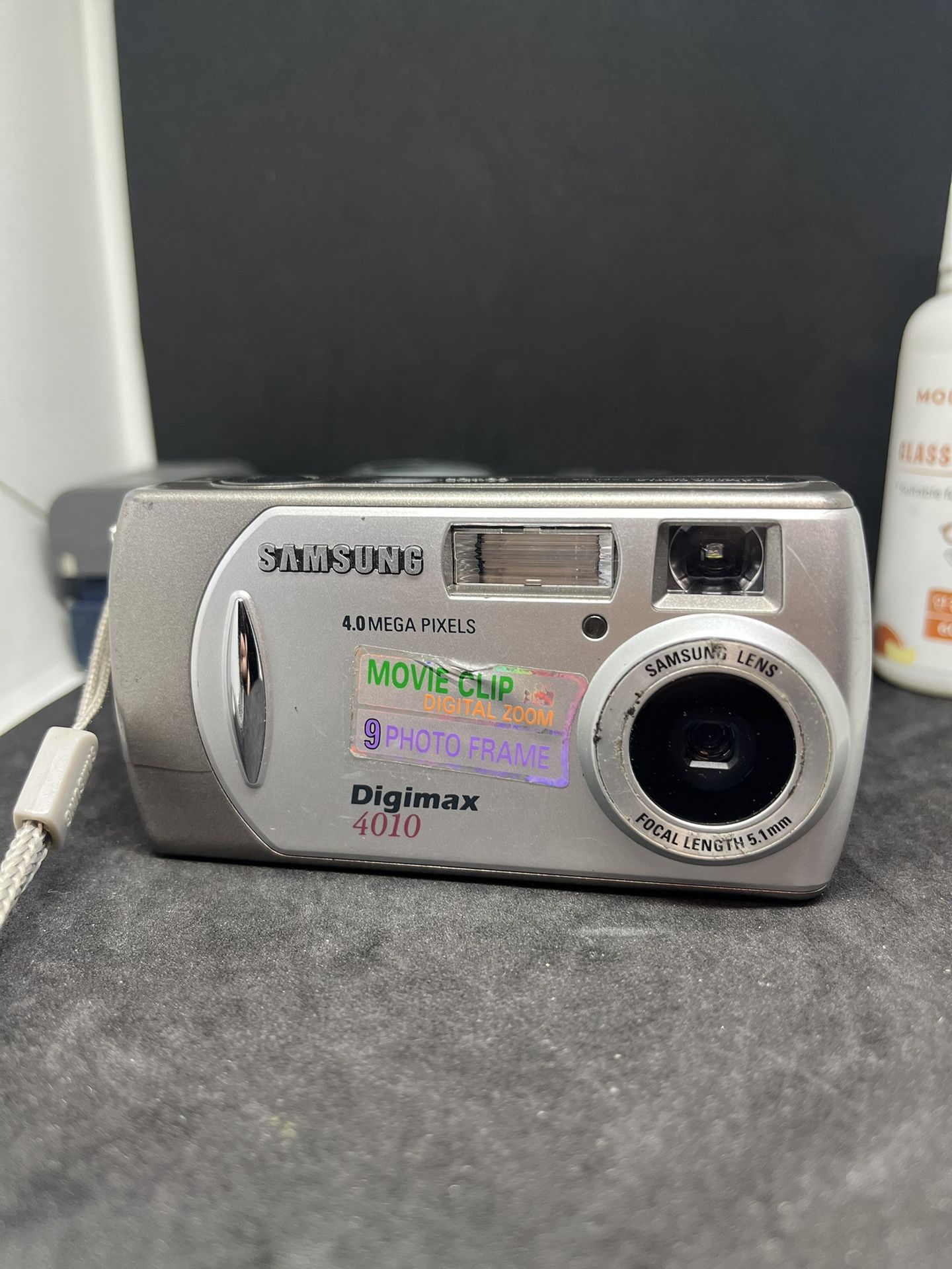 Samsung Digimax 4010 4.0MP Digital Camera - Silver - Vintage