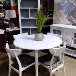 New Solid Wood 5 Piece White Round Dining or Kitchen Set 