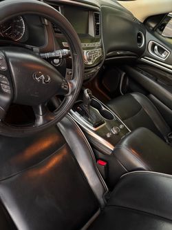 Infiniti QX60 Luxe 2019