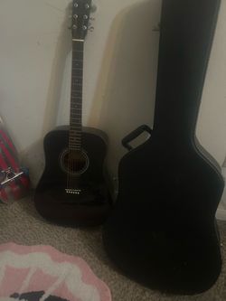 Black Alvarez guitar with case