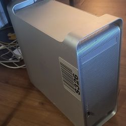 Power Mac G5 Computer Tower & Monitor