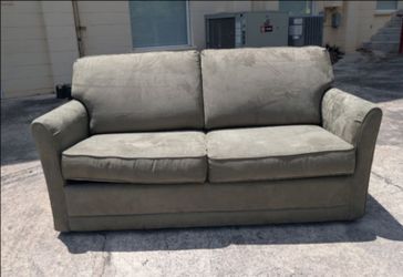 Lazy Boy Luv Seat - READ!