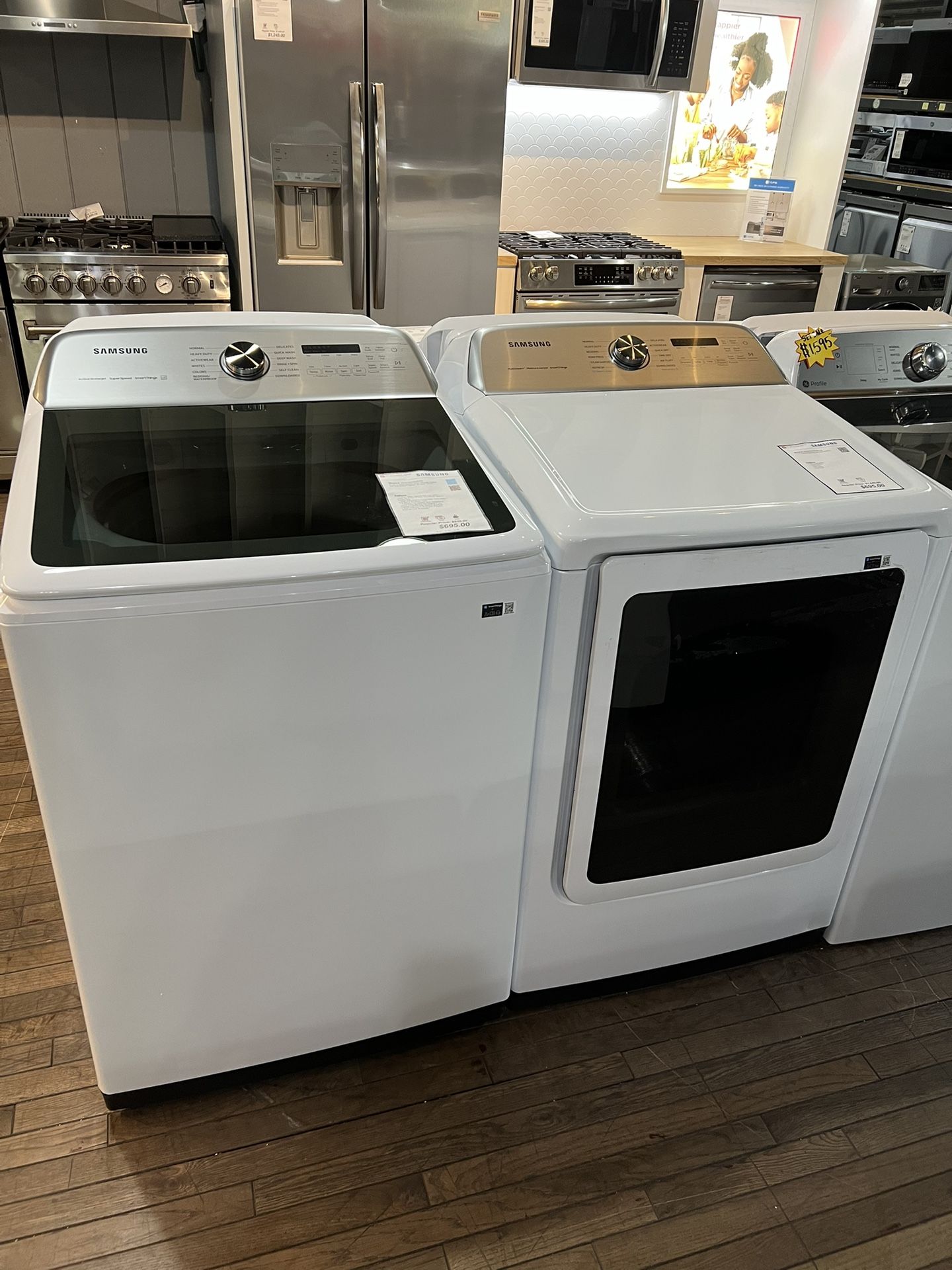 Samsung 5.1cu.ft washer and GAS dryer - 🔥HOT DEAL🔥