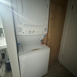 GE stackable Washer And Dryer