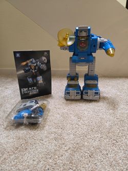 hahaland 5-in-1 Take Apart Peace Defender Robot Toy Set with Manual
