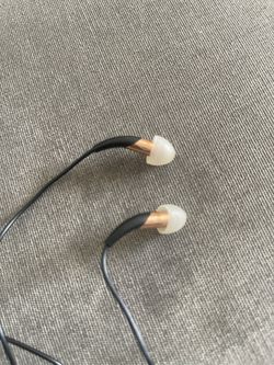 Klipsch image X10 noise isolating earphones earbuds headphones In Ear Monitor IEMs