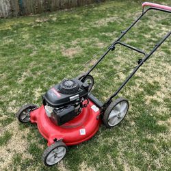 Honda Powered Push Lawnmower With NO Bag!  Runs Great!